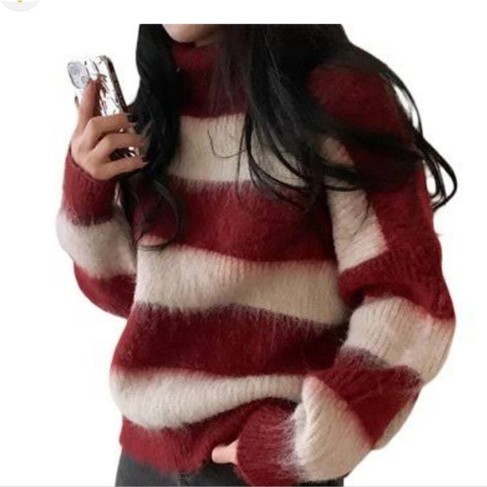 BP NORDSTROM OVERSIZED FLUFFY WHITE/RED STRIPED SWEATER SIZE MED OVERSIZED